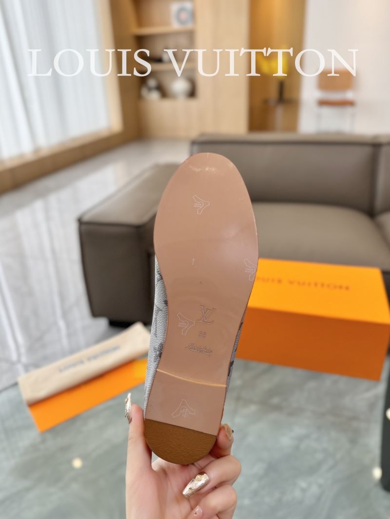 Louis Vuitton Low Shoes